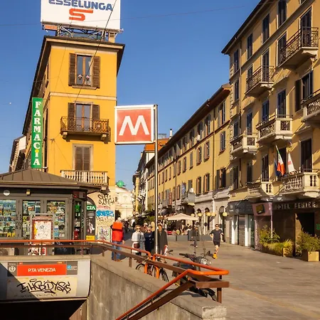 Bricks & Beams In The Key Area Of Milan