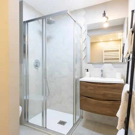 Bricks & Beams In The Key Area Of * Milán